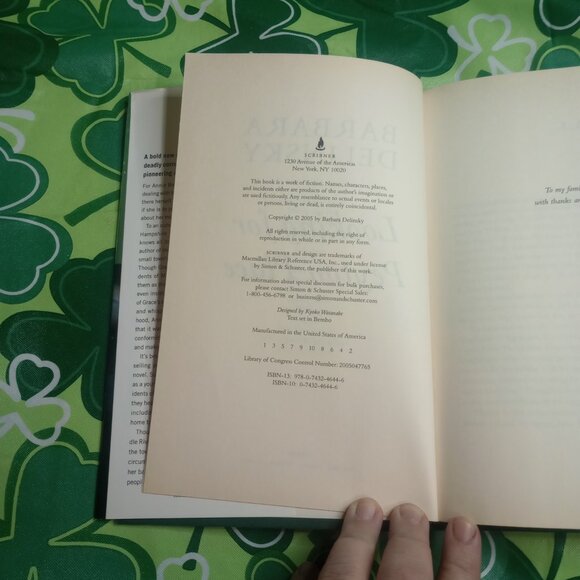 Looking for Peyton Place by Barbara Delinsky Hard Cover with Dust Cover 2005 - Picture 5 of 11